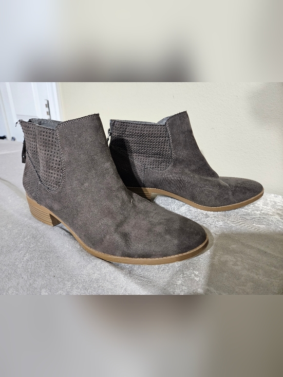 DV by Dolce Vita Shoes - Dolce Vita Faux Leather Zip Up Ankle Boots Size 11